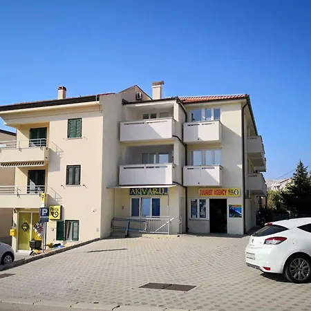 Modern Eingerichtete Fuer 4 Personen Ideal Fuer Famillien Mit Im By Interhome * 바슈카