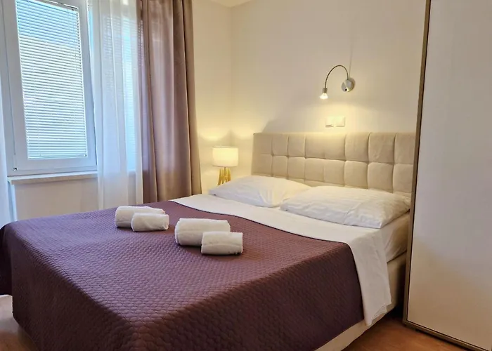 Modern Eingerichtete Fuer 4 Personen Ideal Fuer Famillien Mit Im By Interhome * Baška