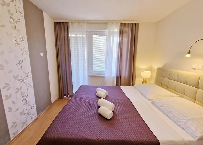 Modern Eingerichtete Fuer 4 Personen Ideal Fuer Famillien Mit Im By Interhome * Baška