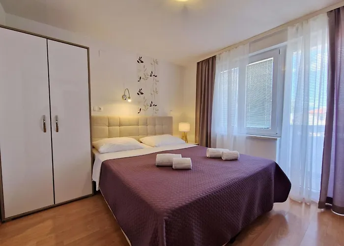 Apartmán Modern Eingerichtete Fuer 4 Personen Ideal Fuer Famillien Mit Im By Interhome Baška