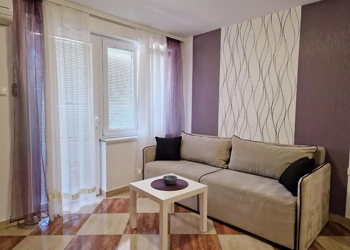 Modern Eingerichtete Fuer 4 Personen Ideal Fuer Famillien Mit Im By Interhome * Baška