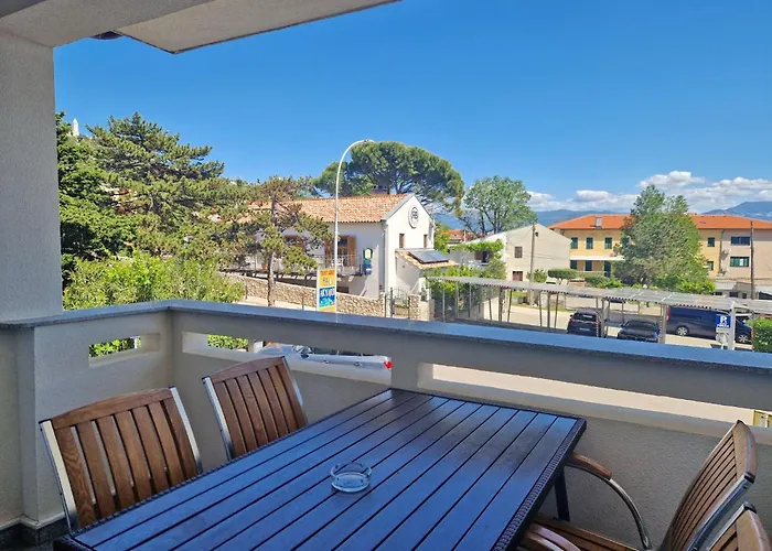 Modern Eingerichtete Fuer 4 Personen Ideal Fuer Famillien Mit Im By Interhome