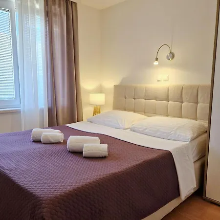 Modern Eingerichtete Fuer 4 Personen Ideal Fuer Famillien Mit Im By Interhome * Башка