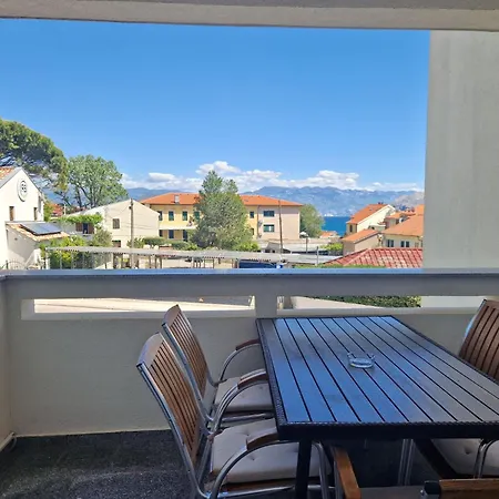 Modern Eingerichtete Fuer 4 Personen Ideal Fuer Famillien Mit Im By Interhome Апартаменты *